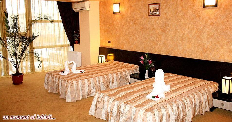 Hotel Palace Târgu Jiu الغرفة الصورة
