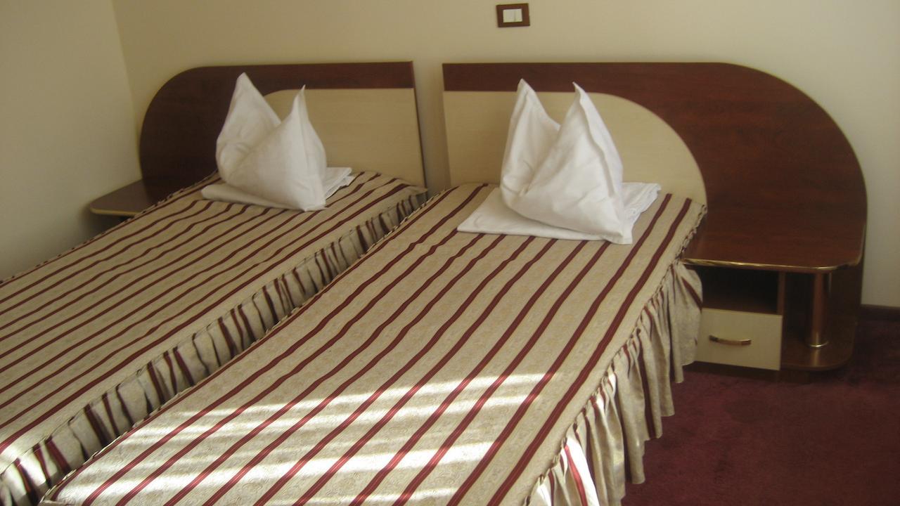 Hotel Palace Târgu Jiu المظهر الخارجي الصورة