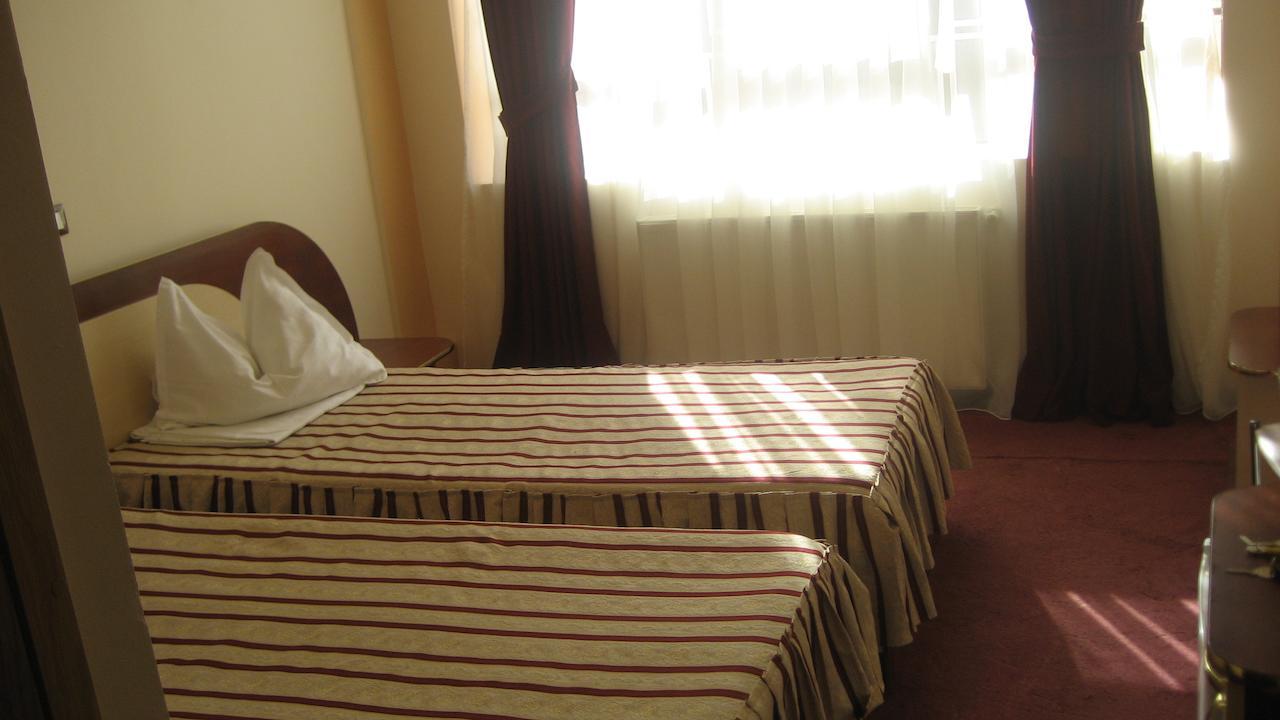 Hotel Palace Târgu Jiu الغرفة الصورة