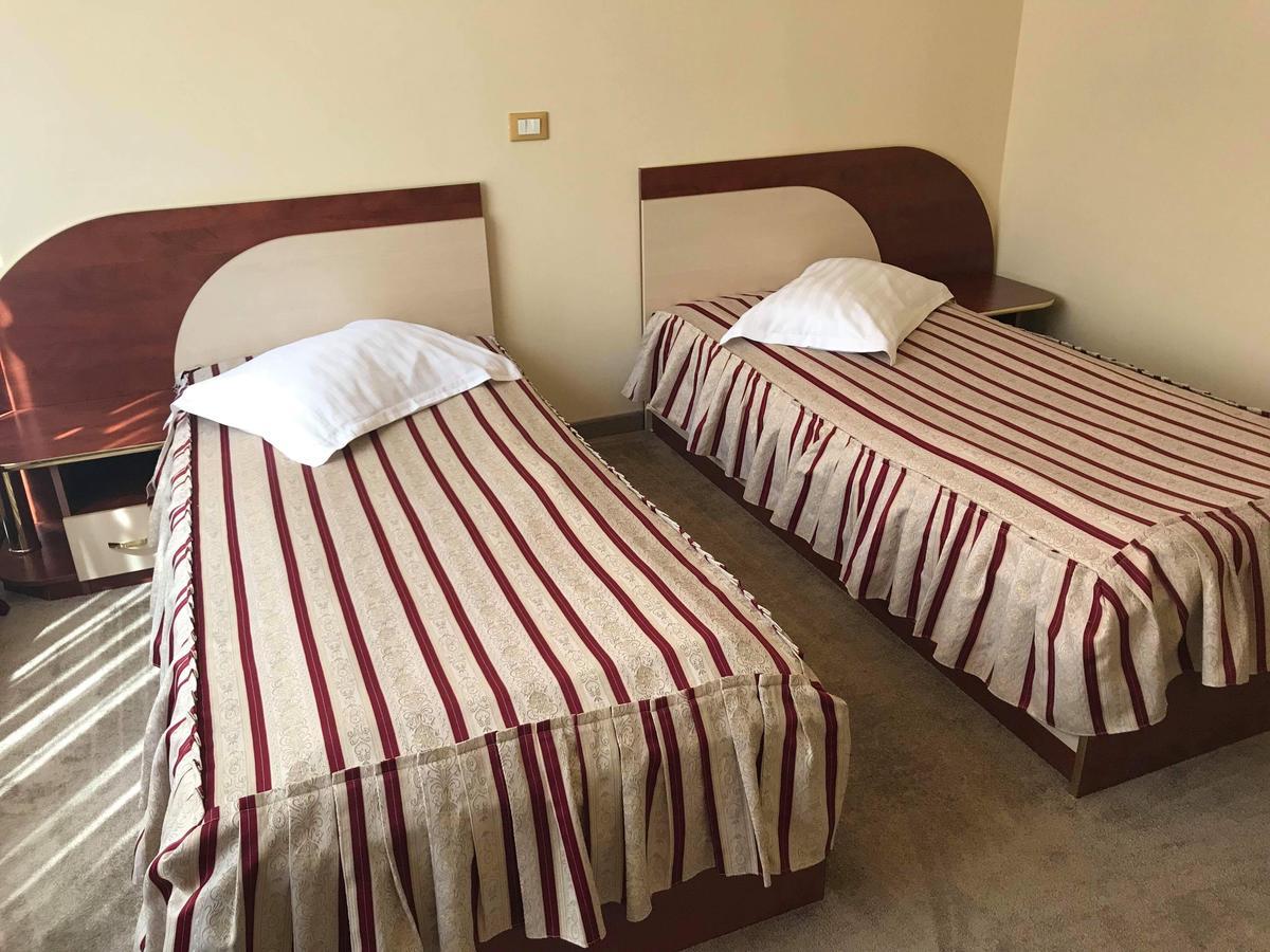 Hotel Palace Târgu Jiu المظهر الخارجي الصورة