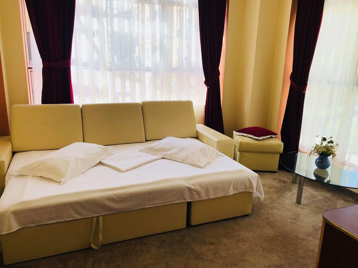Hotel Palace Târgu Jiu المظهر الخارجي الصورة